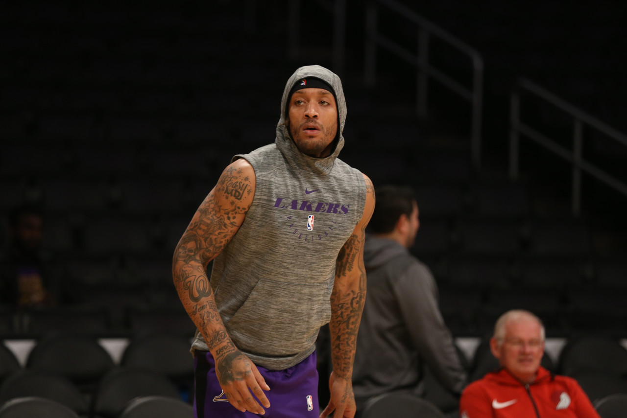 视频直播-比斯利：我没单挑打爆詹姆斯 只是训练时全场领防让他累得要换人